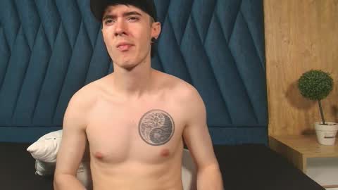 Snapshot of lio_____ chatting on April 2026 03:11:02 AM Lio online show from April 2026 03:11:02 AM