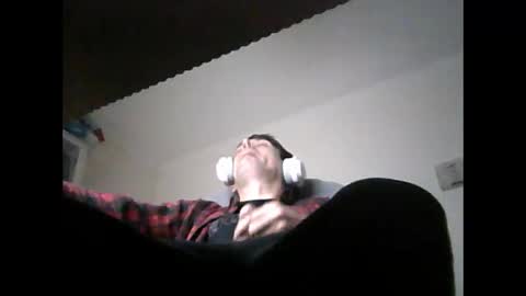 Snapshot of liongr69 chatting on February 2025 10:58:01 PM liongr69 online show from February 2025 10:58:01 PM