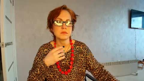 Liora Weiss online show from April 2026 11:38:01 AM