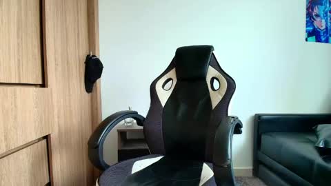 Snapshot of liorvante chatting on April 2026 06:05:02 PM Lior Vante online show from April 2026 06:05:02 PM