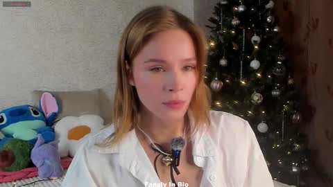 Snapshot of lipswithsweetonthem chatting on January 2026 01:30:01 AM Lina online show from January 2026 01:30:01 AM