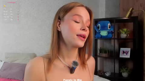 Snapshot of lipswithsweetonthem chatting on January 2026 01:20:01 AM Lina online show from January 2026 01:20:01 AM