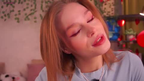 Snapshot of lipswithsweetonthem chatting on February 2026 01:45:01 AM Lina online show from February 2026 01:45:01 AM