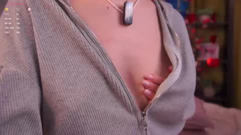 Snapshot of lipswithsweetonthem chatting on February 2026 06:26:01 AM Lina online show from February 2026 06:26:01 AM