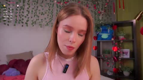 Snapshot of lipswithsweetonthem chatting on March 2026 01:44:02 AM Lina online show from March 2026 01:44:02 AM