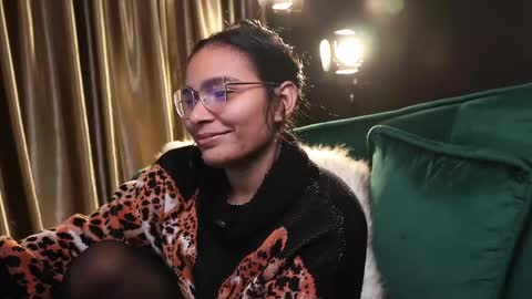 Lire online show from January 2025 04:06:01 AM