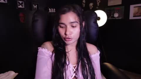 Snapshot of lireesa chatting on June 2026 04:46:01 AM Lire online show from June 2026 04:46:01 AM