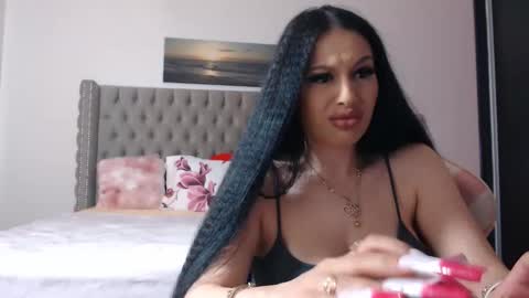 Lisa online show from April 2026 08:01:02 PM