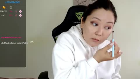 Snapshot of lisa_______ chatting on May 2026 02:08:01 AM Lisa Harris online show from May 2026 02:08:01 AM