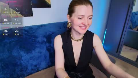 Snapshot of lisa__evans chatting on July 2026 01:52:01 AM Lisa online show from July 2026 01:52:01 AM