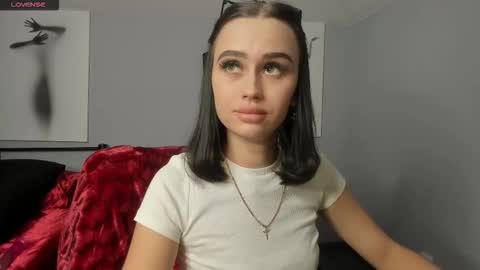 lisa__johnson online show from October 2025 12:22:02 AM