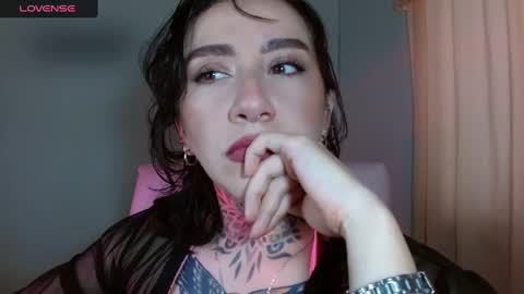 Snapshot of lisa_avila_ chatting on February 2025 10:33:01 PM Lisa online show from February 2025 10:33:01 PM