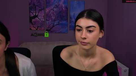 Lisa online show from November 2025 10:09:01 AM