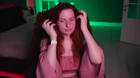 Snapshot of lisa_elfy chatting on March 2026 03:38:01 PM lisa_elfy online show from March 2026 03:38:01 PM