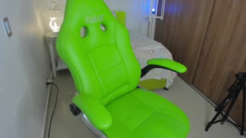 Snapshot of lisa_gerrard_ chatting on February 2025 11:34:02 AM Lisa  online show from February 2025 11:34:02 AM