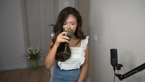 lisa_graham online show from October 2025 06:14:02 AM