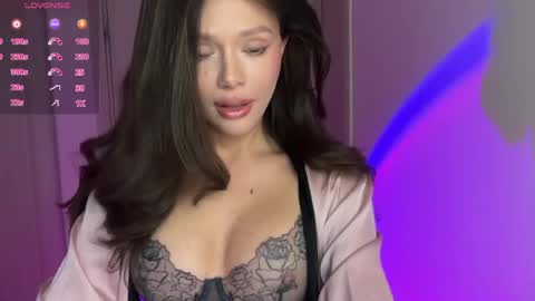 Snapshot of lisa_graham chatting on April 2026 03:28:01 AM lisa_graham online show from April 2026 03:28:01 AM