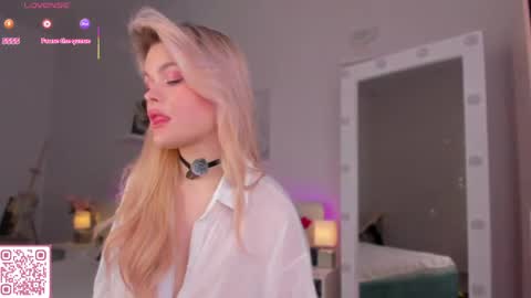 Snapshot of lisa_mccoy chatting on April 2026 04:46:01 AM Lisa online show from April 2026 04:46:01 AM