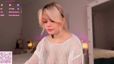 Snapshot of lisa_mccoy chatting on April 2026 07:45:01 AM Lisa online show from April 2026 07:45:01 AM