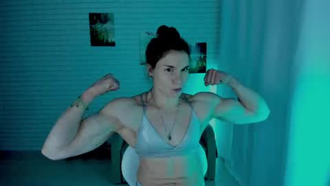 Snapshot of lisa_ree_ chatting on June 2026 05:12:01 AM lisa online show from June 2026 05:12:01 AM