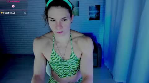 Snapshot of lisa_ree_ chatting on July 2026 11:29:01 PM lisa online show from July 2026 11:29:01 PM