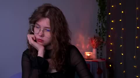 Snapshot of lisa_roses chatting on September 2025 06:55:01 PM Lisa online show from September 2025 06:55:01 PM