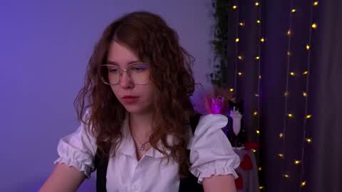 Snapshot of lisa_roses chatting on November 2025 11:54:02 PM Lisa online show from November 2025 11:54:02 PM