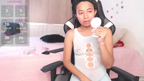 Snapshot of lisa_sexxy chatting on October 2025 03:47:02 PM faisury online show from October 2025 03:47:02 PM