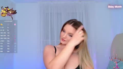 Lisa online show from October 2025 12:09:01 AM