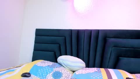 Snapshot of lisa_white_ chatting on January 2025 07:15:01 PM lisa white online show from January 2025 07:15:01 PM