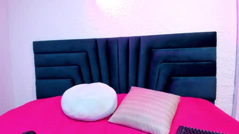 Snapshot of lisa_white_ chatting on February 2025 09:17:01 PM lisa white online show from February 2025 09:17:01 PM