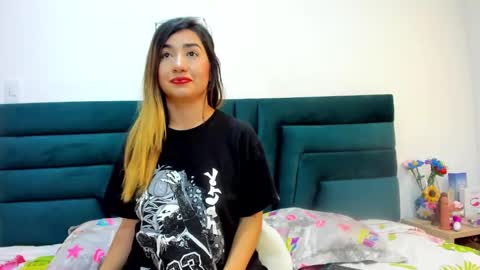 Snapshot of lisa_white_ chatting on March 2025 09:40:02 PM lisa white online show from March 2025 09:40:02 PM