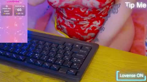 Lisa online show from November 2025 08:35:02 AM