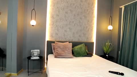 Snapshot of lisacroft chatting on February 2025 09:43:01 AM lisacroft online show from February 2025 09:43:01 AM