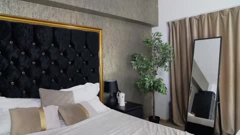 Snapshot of lisacroft chatting on February 2025 12:59:01 PM lisacroft online show from February 2025 12:59:01 PM