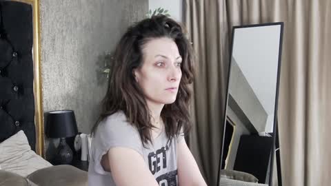 Snapshot of lisacroft chatting on February 2025 04:14:02 AM lisacroft online show from February 2025 04:14:02 AM