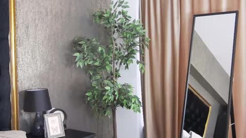 Snapshot of lisacroft chatting on February 2025 11:44:02 AM lisacroft online show from February 2025 11:44:02 AM