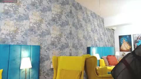 Snapshot of lisacroft chatting on September 2025 07:51:02 AM lisacroft online show from September 2025 07:51:02 AM