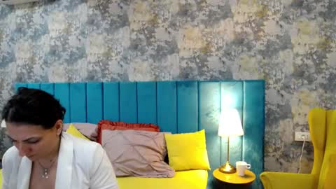 Snapshot of lisacroft chatting on October 2025 10:12:02 AM lisacroft online show from October 2025 10:12:02 AM