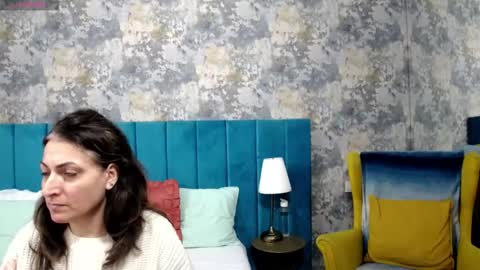 Snapshot of lisacroft chatting on November 2025 07:52:01 AM lisacroft online show from November 2025 07:52:01 AM