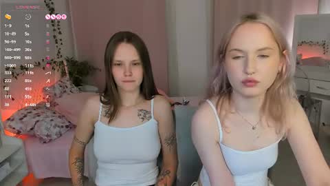 Lisa blonde  Alisa brunette online show from June 2026 12:32:02 AM