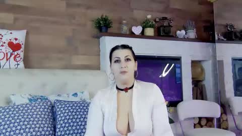 SofiaHanson online show from February 2025 07:38:02 PM