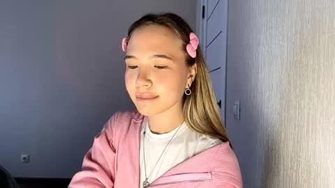 lisandrasteed online show from March 2026 07:01:01 AM