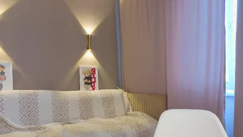 Kira online show from April 2026 01:41:01 PM