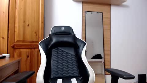 Lisaskybaby online show from January 2025 07:07:02 PM