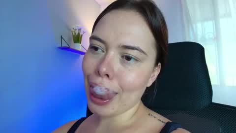 Lisbet online show from January 2025 09:37:01 PM