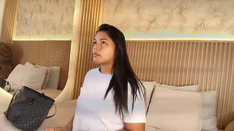 Snapshot of liss_reyes chatting on March 2026 12:05:03 PM Liss online show from March 2026 12:05:03 PM