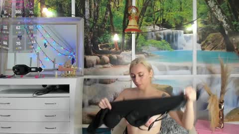 Lissa online show from December 2024 02:26:01 AM