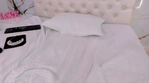 Lisa online show from April 2026 01:41:01 PM