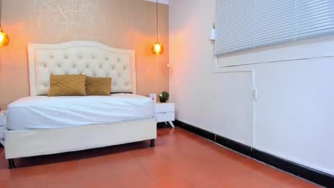 L I S S A  online show from February 2025 04:43:01 AM